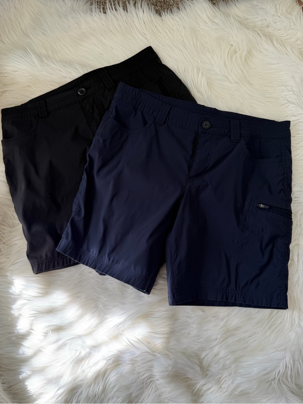 2 Pr Eddie Bauer Womens Shorts Size 10 Nylon Stretch Black & Navy Blue 8” Inseam